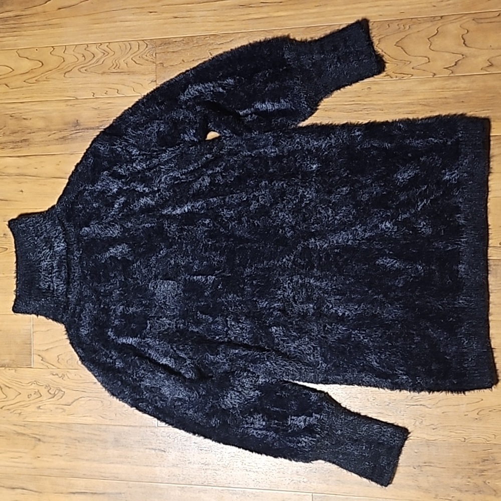 &merci Fluffy Black Sweater Dress